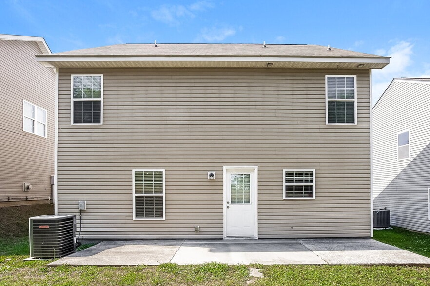 Building Photo - 1021 Ramsgate Dr SW