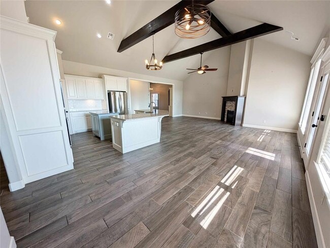 Building Photo - 17428 Locust Grove Ln