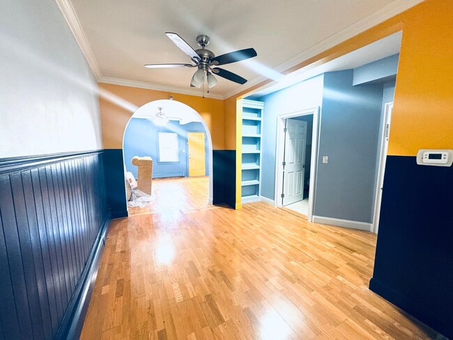 Building Photo - 63 Van Reypen St