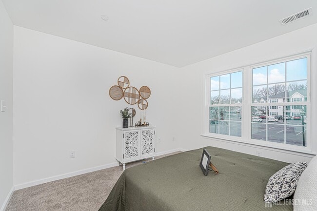 Building Photo - 1227 Waterford Dr