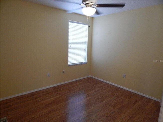 Building Photo - 5869 Meadowpark Pl