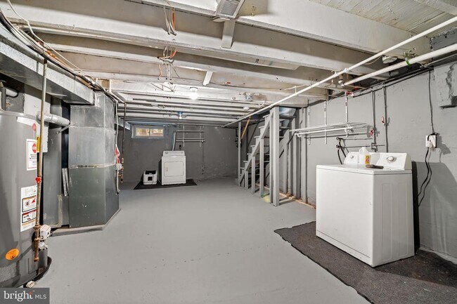 Building Photo - 414 N Bouldin St