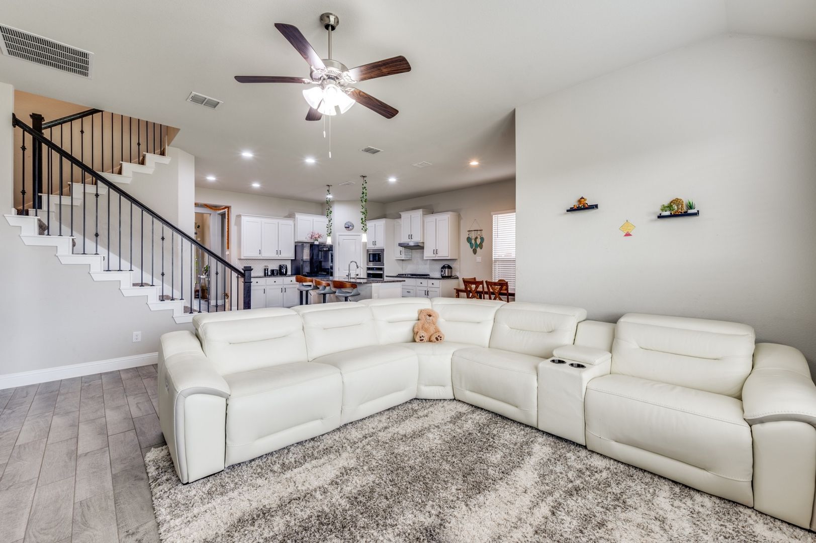 Building Photo - 2013 Gray Towers Way