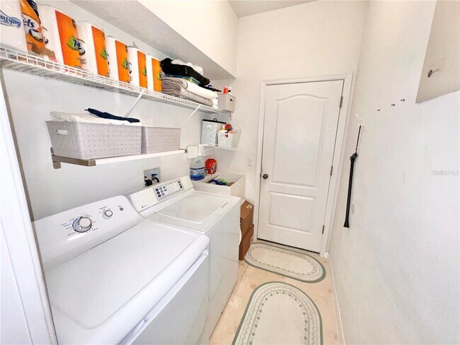 Building Photo - 10181 Marsh Pine Cir