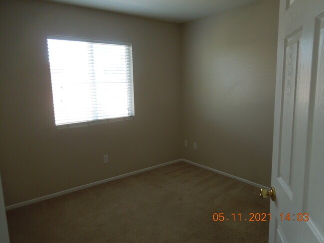 Building Photo - 33770 Willow Haven Ln