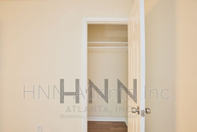 Building Photo - 4370 Springwood Ter