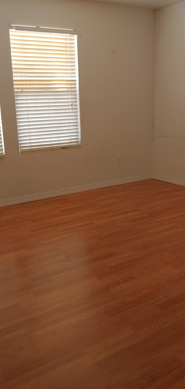 Building Photo - 1258 W 725 N