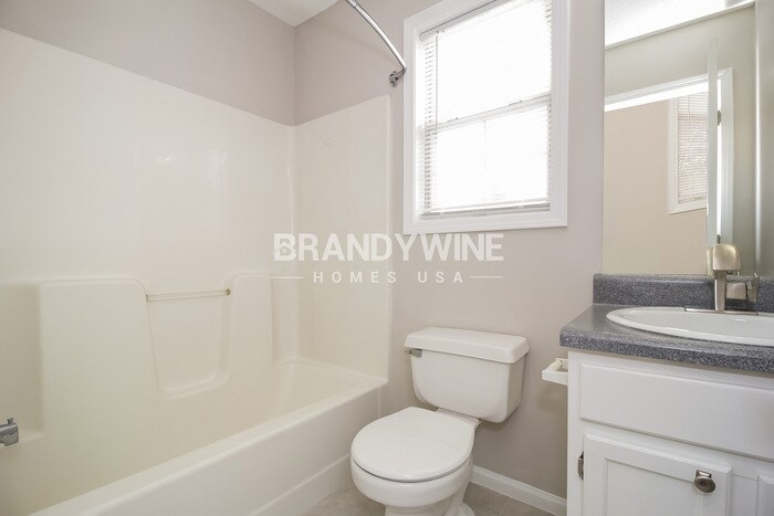 Building Photo - 230 Brookside Dr