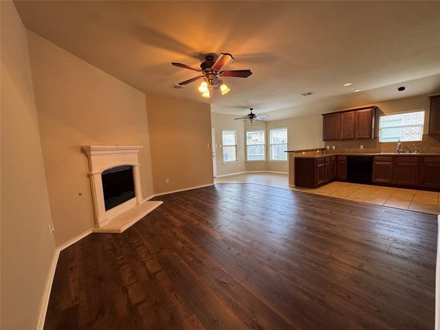 Building Photo - 9709 Straightaway Dr
