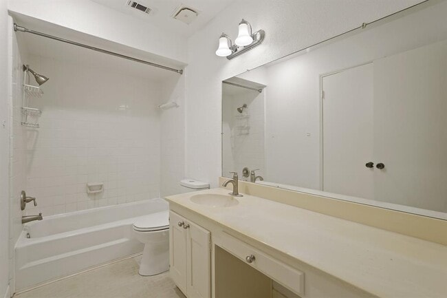 Building Photo - 14553 Misty Meadow Ln