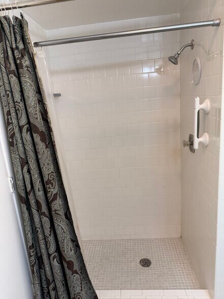 Building Photo - 3931 Panola Ln