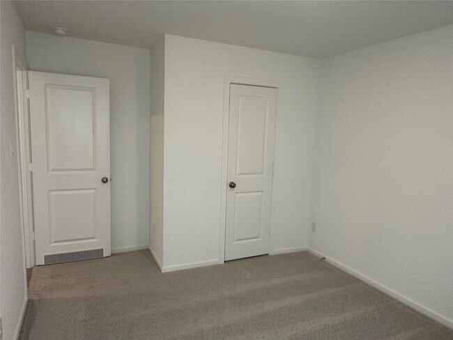 Building Photo - 6209 Alder Crk Dr