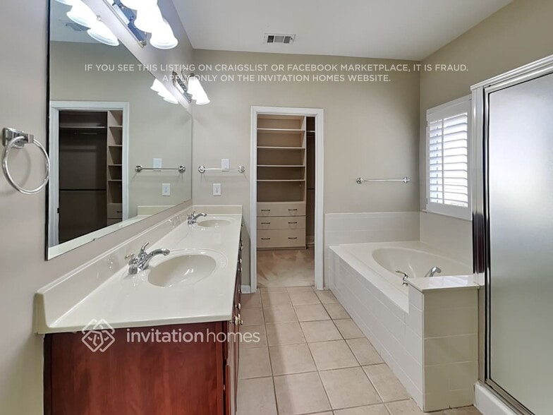 Building Photo - 1450 Independence Trl