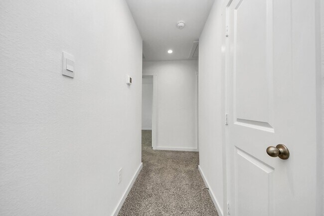 Building Photo - 7811 Bel Fiore Dr