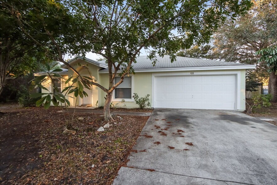 Primary Photo - 108 Osceola Ave