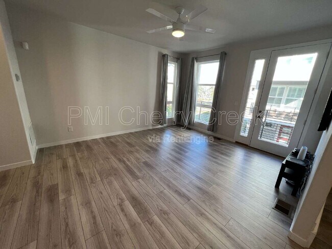 Building Photo - 15839 E Broncos Pl