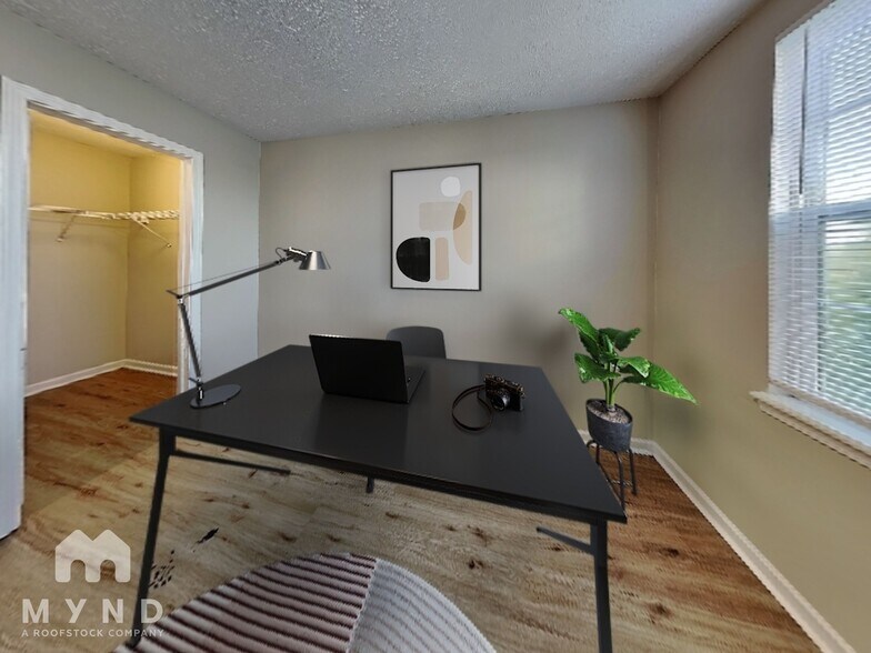 Building Photo - 3122 Crestwell Dr