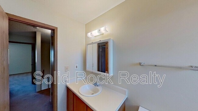 Building Photo - 6677 Proud Eagle Ct