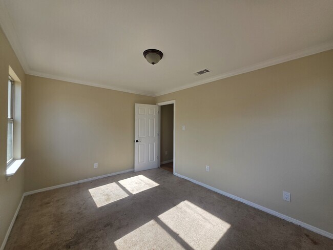 Building Photo - 3106 Fallwell Ln