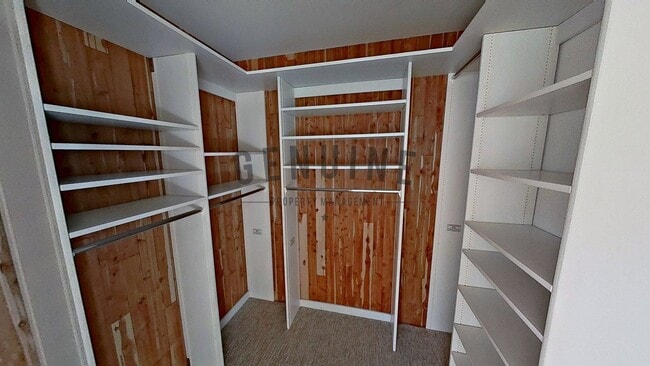 Building Photo - Beautiful Two-Level 5Bd 3.5Ba Home in Newport Beach