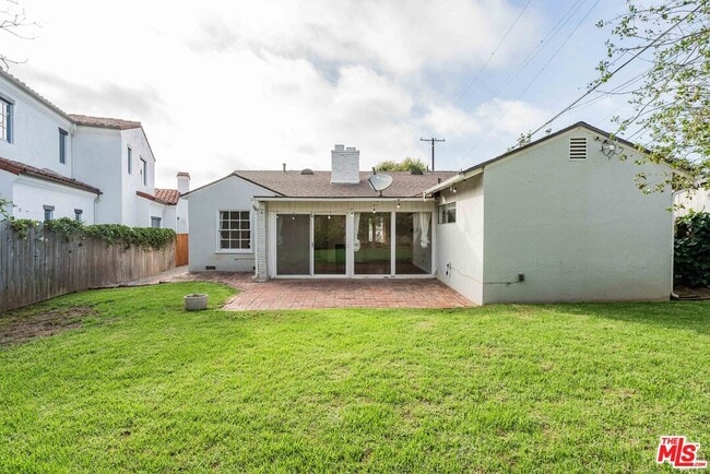 Building Photo - 574 N Almar Ave