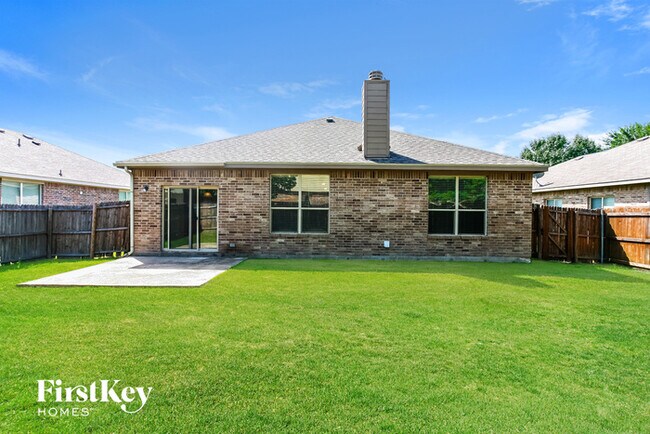 Building Photo - 2911 Thistlewood Dr