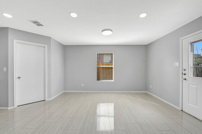 Building Photo - 2512 Brinlee Branch Ln