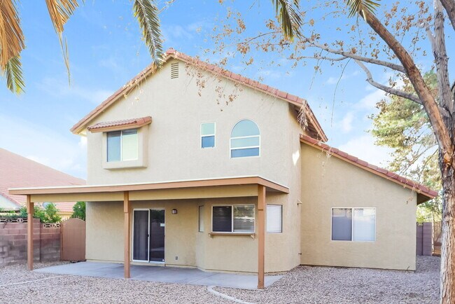 Building Photo - 333 Santa Monica Dr