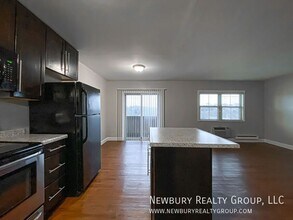 Building Photo - 1816 Chessland St