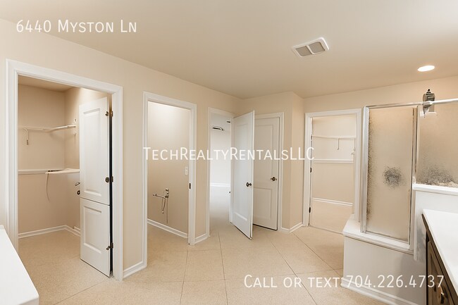 Building Photo - 6440 Myston Ln