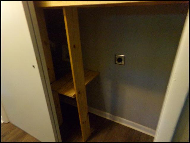 Building Photo - 7410 Valley Dr