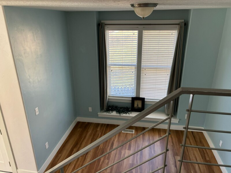 Building Photo - 10617 Topview Rd