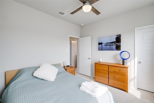 Building Photo - 7948 Castelardo Pl