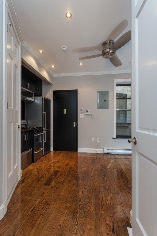 Building Photo - 15 W 103rd St