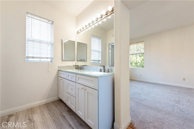 Building Photo - 3406 Ladrillo Aisle