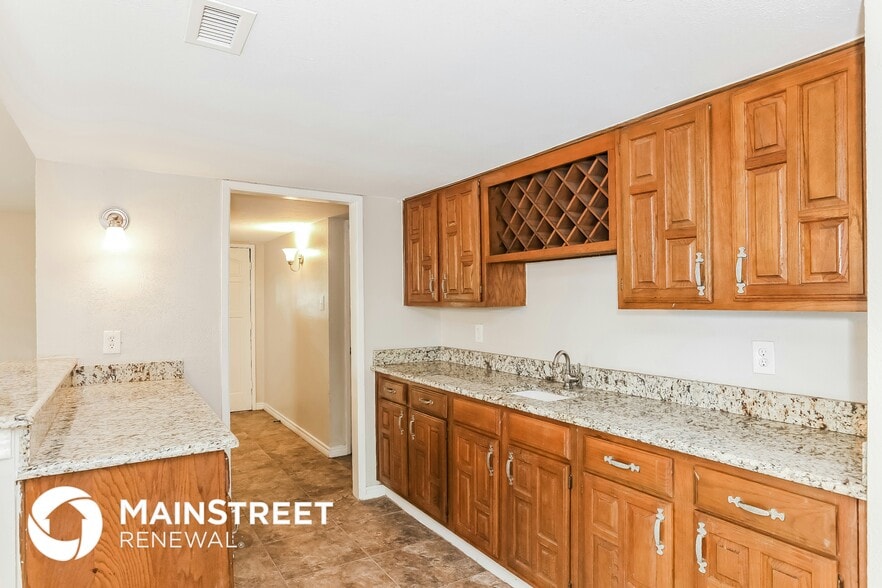 Building Photo - 4713 Zanes Ct