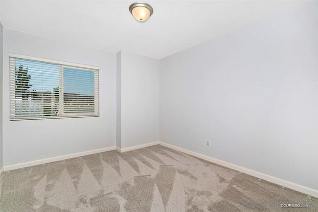 Building Photo - CADWELL RD - LIVE NEXT TO SANTEE LAKE IN A...