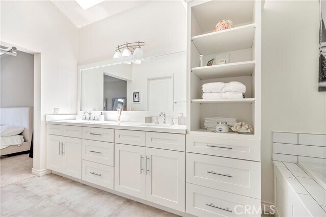 Building Photo - 24901 Seagate Dr