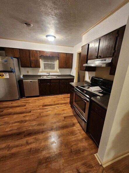 Building Photo - 138 Wild Valley Dr