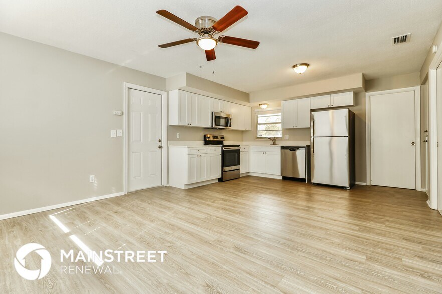 Building Photo - 2154 17th Terrace SW
