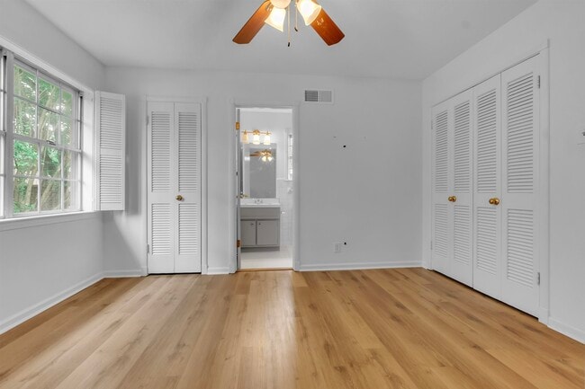 Building Photo - 5427 Shirlington Ave