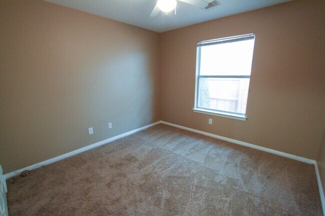 Building Photo - Beautiful 3 Bedroom, 2 Bath Home in West Round Rock