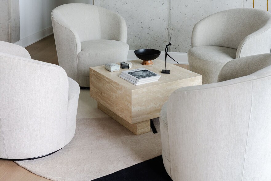 Building Photo - 60 E Randolph St