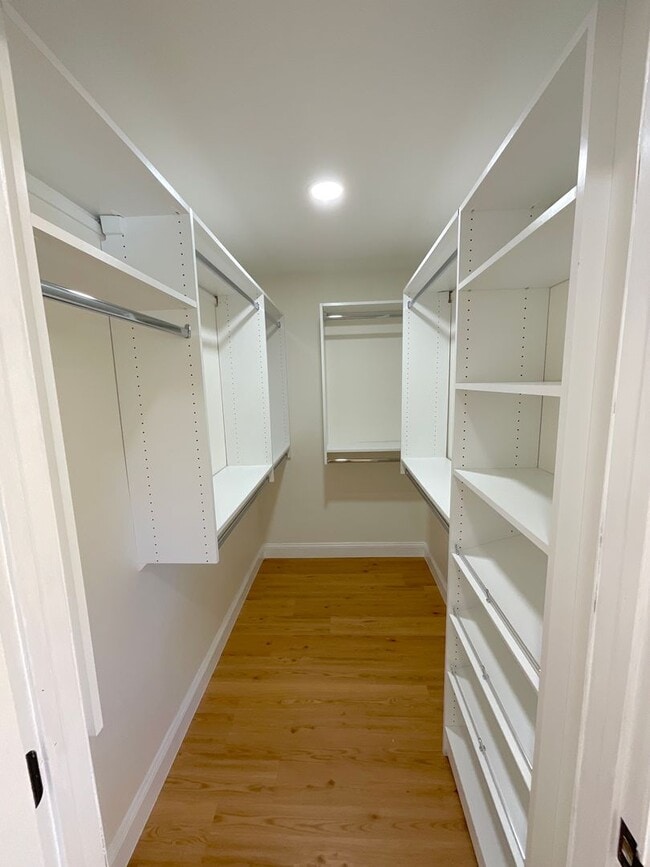 Building Photo - 4 Bedroom Home Available Near E Cheyenne M...