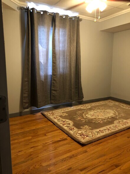 Building Photo - 5154 Cypress St