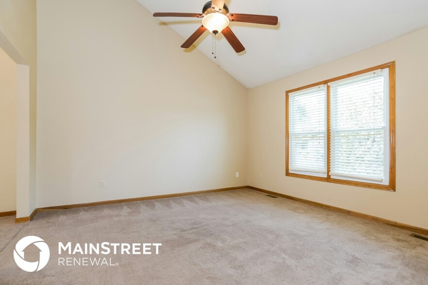 Building Photo - 8637 N Capitol Ave