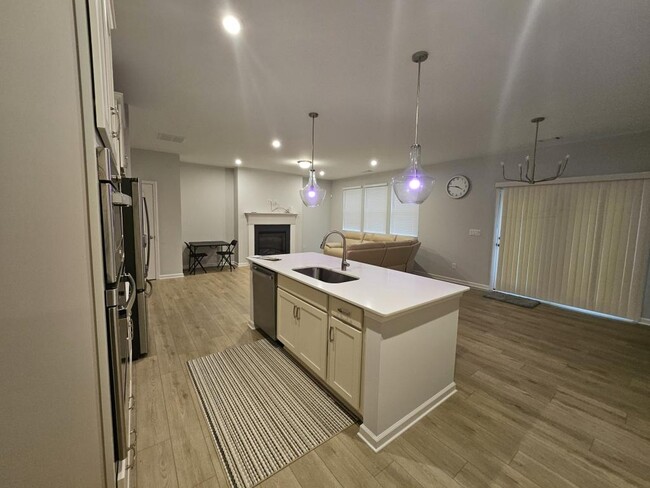 Building Photo - 1290 Jordan Brook Dr