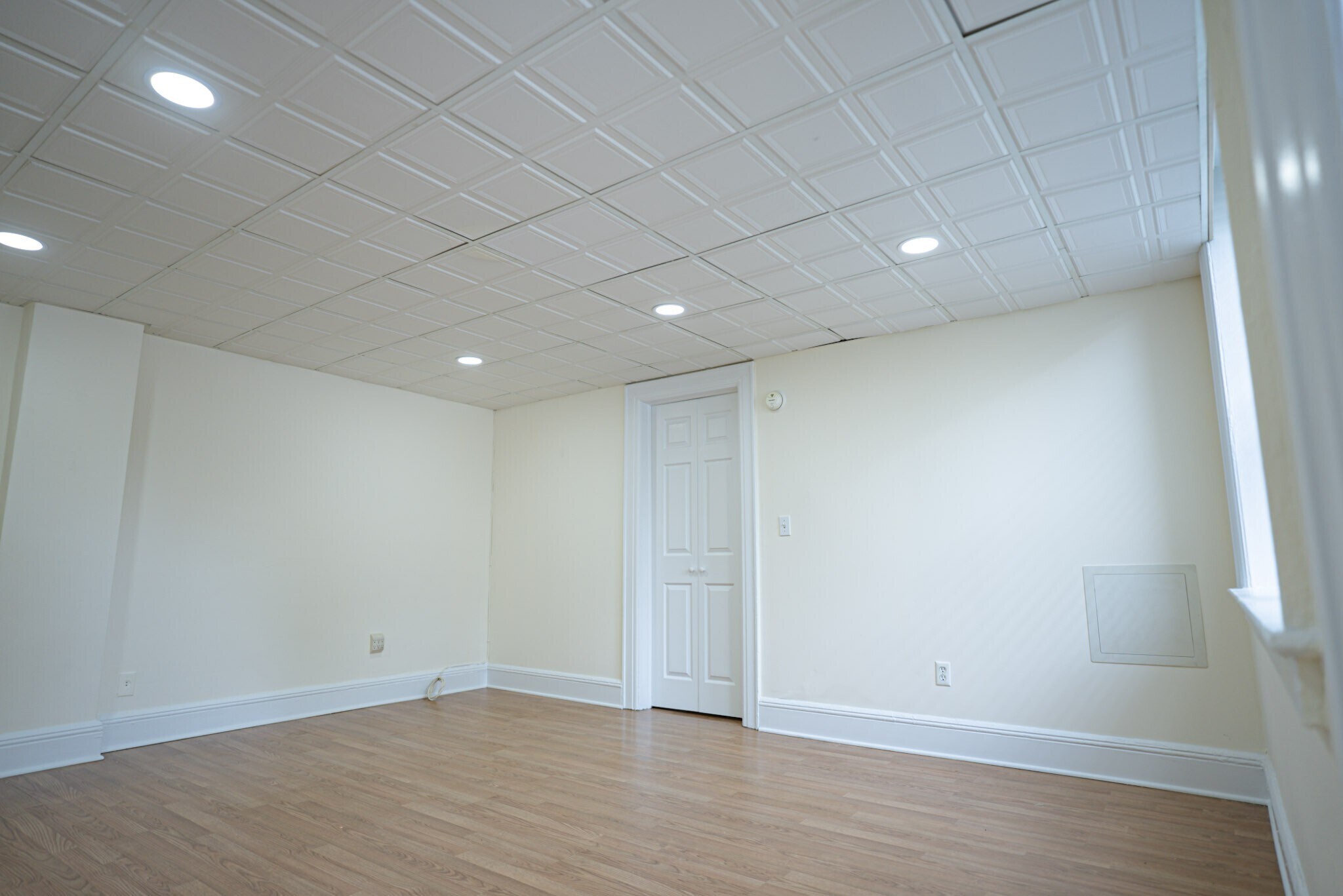 Building Photo - 218 Broad Ave