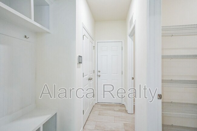 Building Photo - 12824 Hindcross Dr