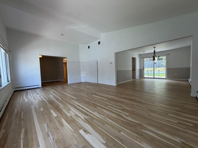 Building Photo - Spacious 5-Bedroom Home with Modern Features